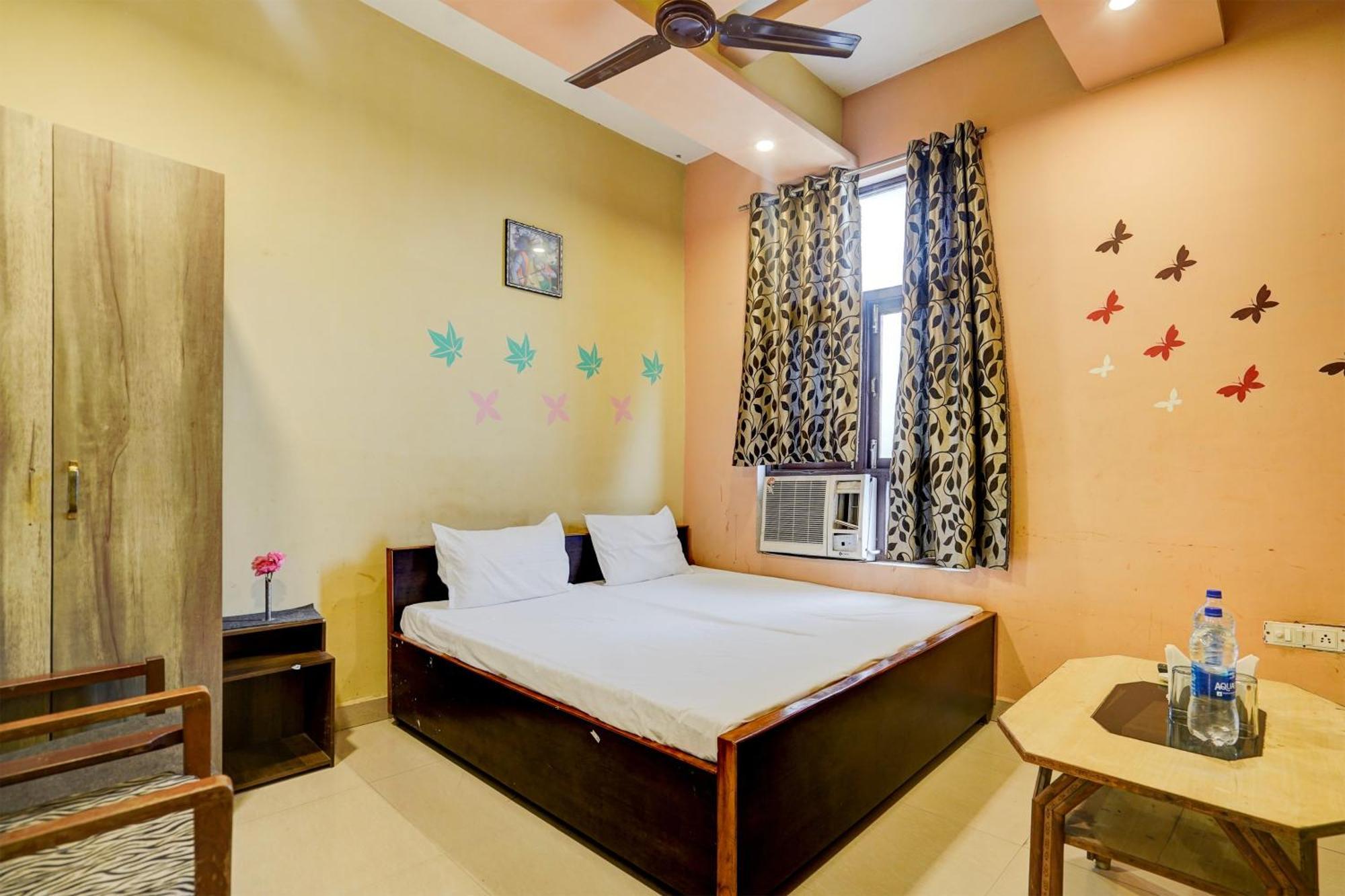 Mirzāpur Hotel O Shyam Utsav מראה חיצוני תמונה