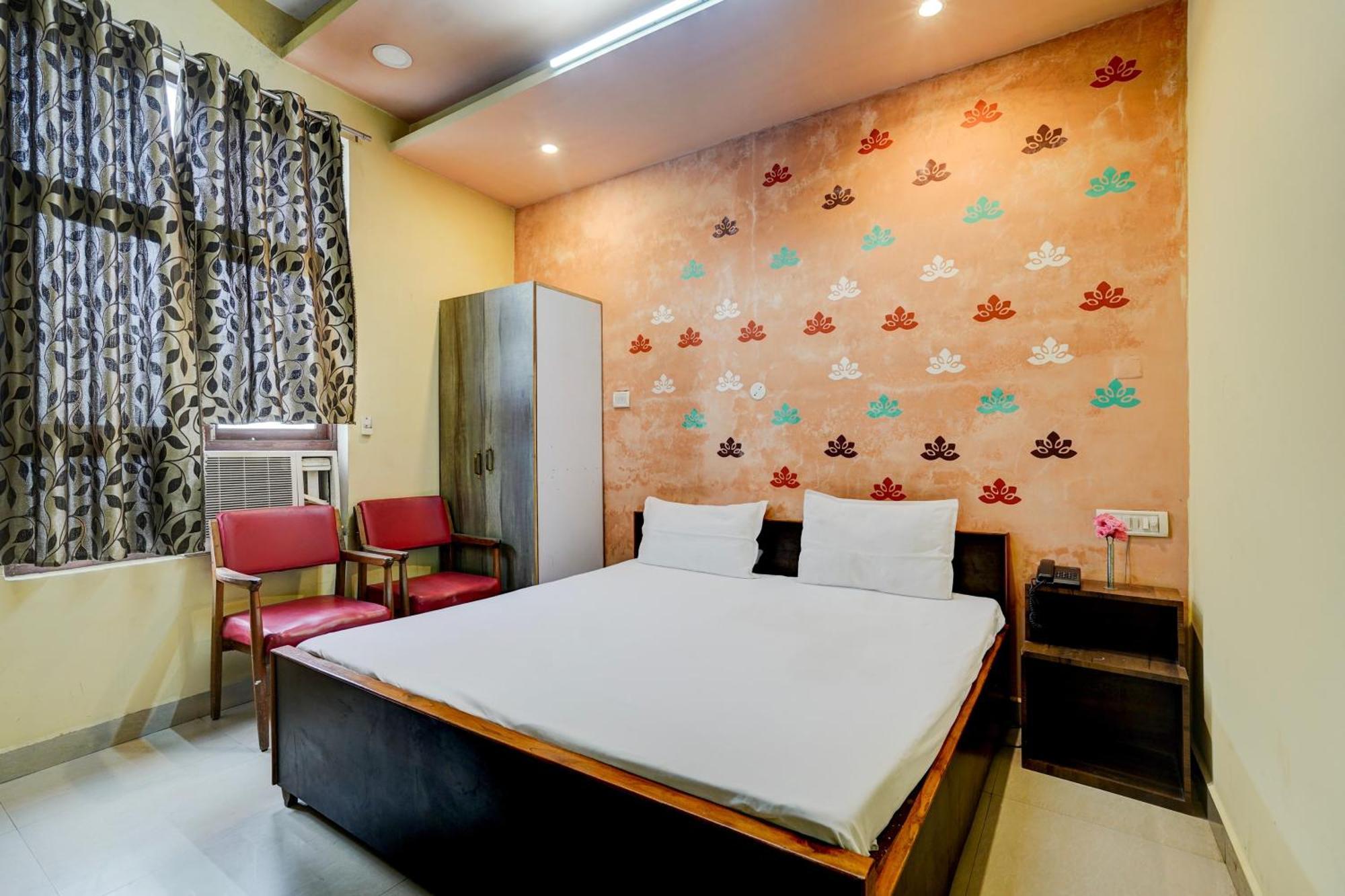 Mirzāpur Hotel O Shyam Utsav מראה חיצוני תמונה