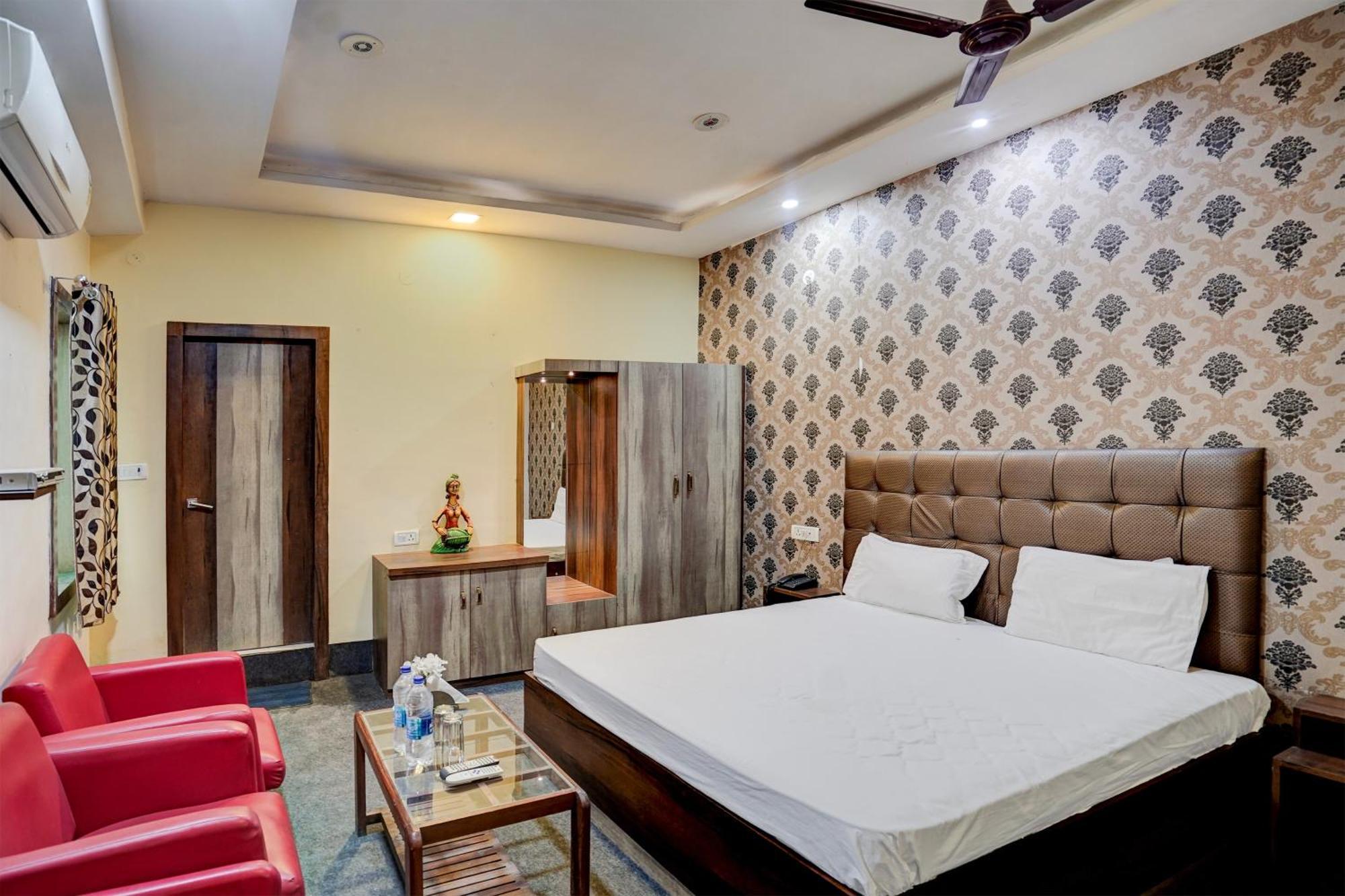 Mirzāpur Hotel O Shyam Utsav מראה חיצוני תמונה