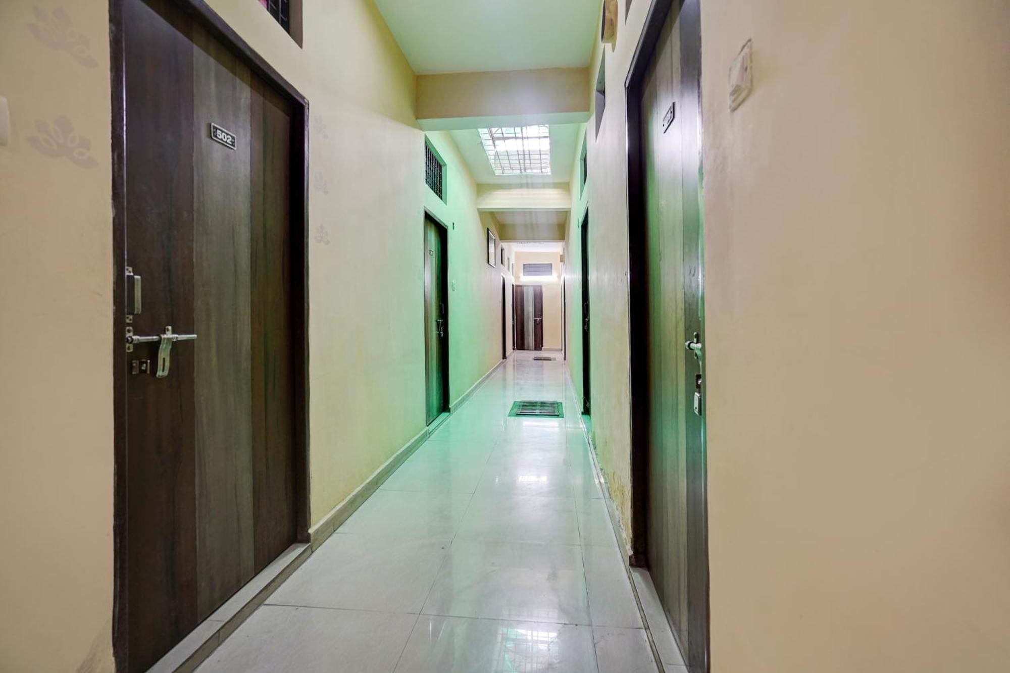 Mirzāpur Hotel O Shyam Utsav מראה חיצוני תמונה