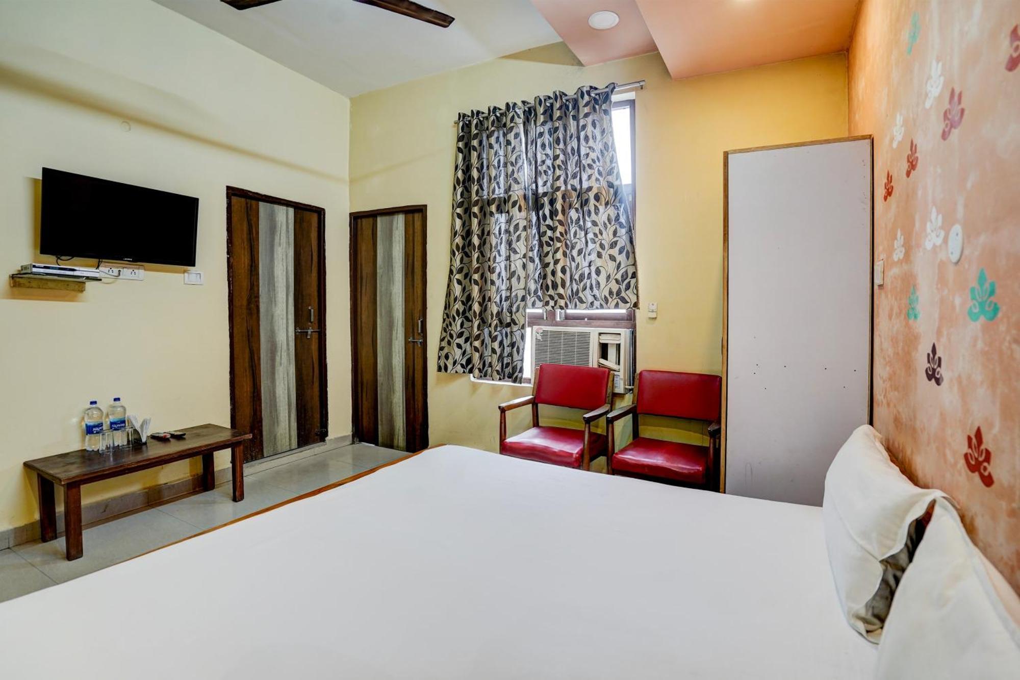 Mirzāpur Hotel O Shyam Utsav מראה חיצוני תמונה